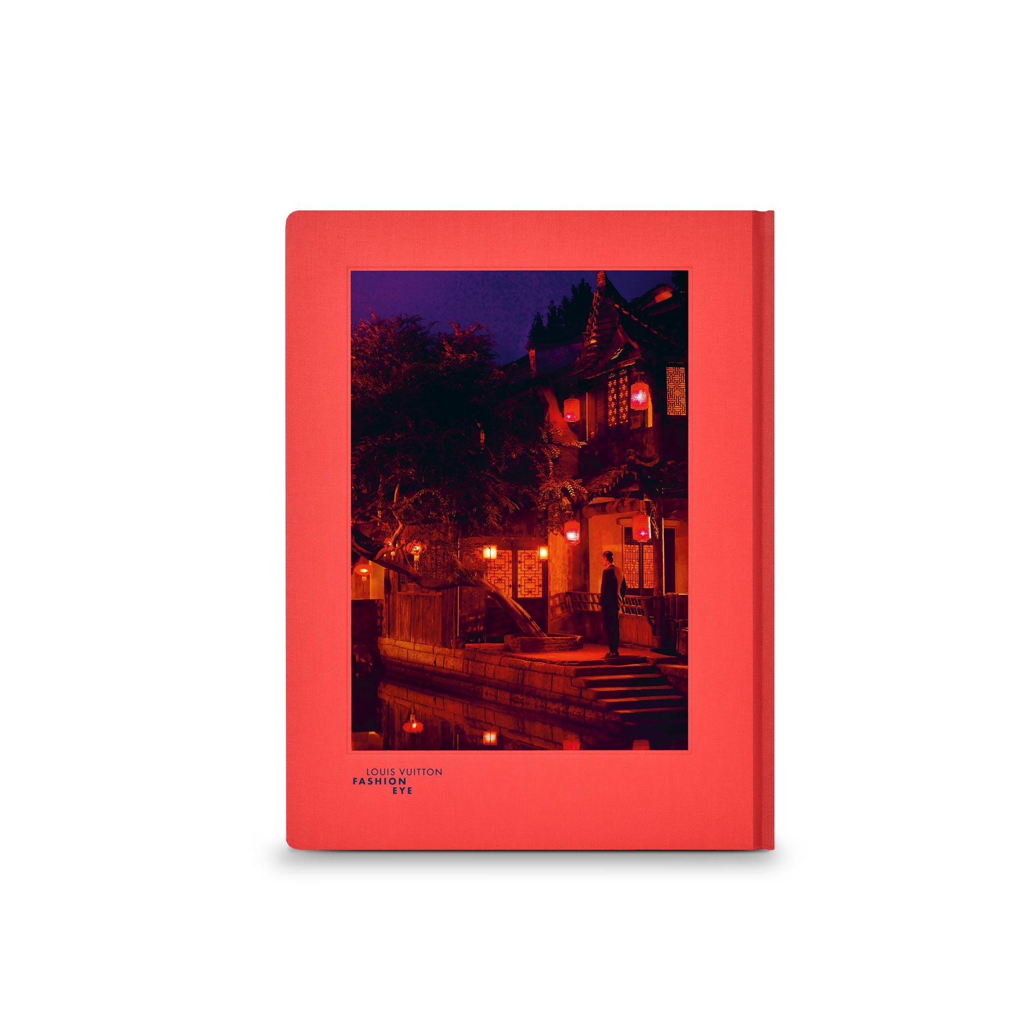Fashion Eye Shangai - Livros e Papelaria | LOUIS VUITTON ®